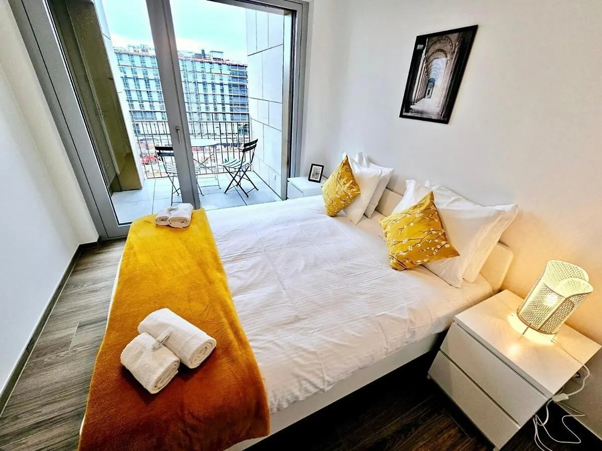 Comfy One Bedroom Flat With Parking&Balcony-Cd9 Luxemburg Lägenhet